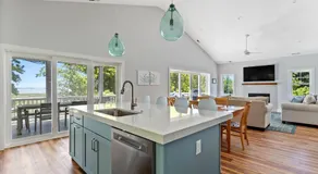Assateague Holiday House 4BR luxury home with Assateague views and only 5 min drive to the island! - Image 4