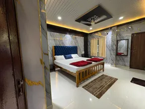 Vajra - Family lodging in Talaguppa - Image 2