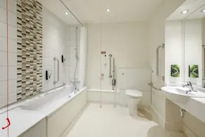 Premier Inn Wirral - Childer Thornton - Image 5