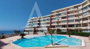 1 CHAMBRE, VUE MER, ACCES DIRECT PLAGE - Image 4