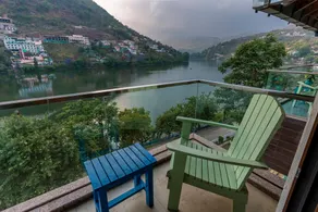 Sojourn By the Lake - Boutique Hotel  - Image 4
