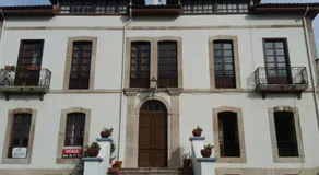 CASA NOGALES junto a PLAYA DE POO y SENDA. WIFI - Image 4