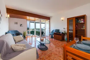 B22 - Rising Sun 2 Bed Flat - Image 2