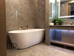 Longxiang International Hotel - Image 2