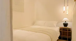 5 min to station, Direct Bus Access, 3BR, 4Beds, 2Beths, Entire 1st Floor House with Private Yard, Free Luggage Storage - Image 3