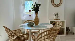 Isa Residence - Otopeni Airport & Therme I Libertatii Gardens - free pool facilities - Image 4