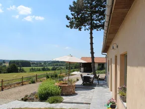 Mansion with stunning view - Image 5