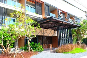 The Glory Gold Hotel - Image 2