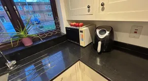 3 bed family home northwood London suburbs - Image 3