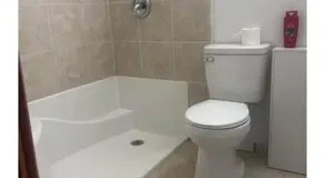 Pet-Friendly Studio with Kitchenette, Parking - Image 2