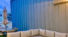 Modern Dallas Townhome with Private Rooftop, City View, Private Parking & Grill - Image 3