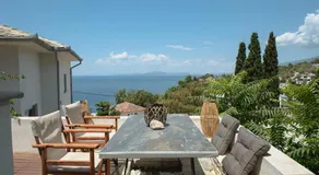 CAPTAINHOUSE - Image 3