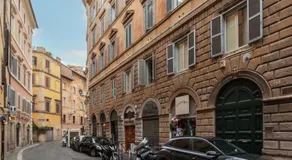 Via del Piè di Marmo Private Apartment - Image 5