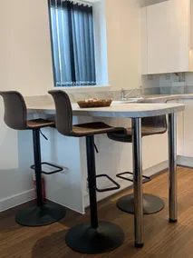 Brand new, spectacularly furnished  two bed flat - Image 5