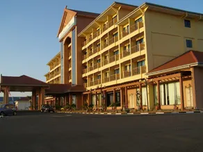 Putra Brasmana Hotel - Image 5