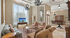 Knickerbocker Estate - Exclusive 9 BR Getaway in Naples! Enjoy Private Pool, Outdoor Dining and Expansive Grounds Experience Tranquility with Easy Access to Naples Best! - Image 2