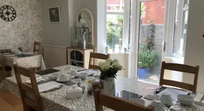 The Glastonbury Town House - Image 2