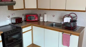 Laurel Country Cottage - Image 4