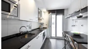 White Cozy Flat in Donostia - Image 3