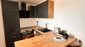 Perfekte Lage! Ganze Wohnung Burgblick Residenz - Image 2