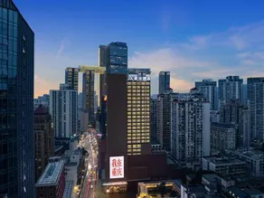 Atour Hotel Chongqing Jiefangbei Raffles City Riverview - Image 4