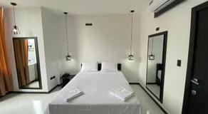 BRYSS HOTEL - Image 5