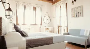 The Bell Tower Lodge - Image 2