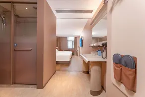 Hanting Hotel Zhenjiang Railway Station Wanda Plaza - Image 4