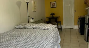Full bed studio near Temple and Center city Philadelphia - Image 4