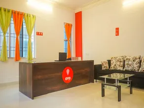 OYO Flagship 12723 Hotel D Villa - Image 4