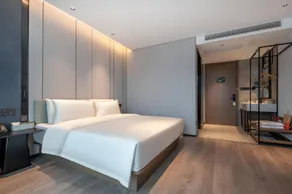 Atour Hotel Jiaojiang Taizhou - Image 2