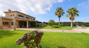 Els Mitjans - Image 5