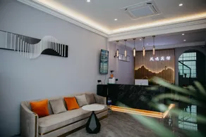 Fengming Hotel - Image 2