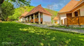 Körtövés Guest Village - Image 3