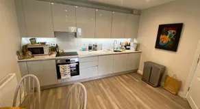 Stylish Art Apartment with Canal - Image 2