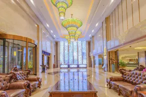 Sanya Yuexin Tomorrow Hotel - Image 2