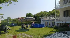 Simada Blue Guesthouse - Image 5