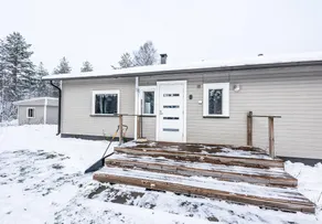 Ranua Haistila Retreat with Elegant Views & Sauna near Rovaniemi - Image 3