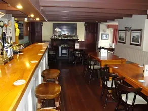 The White Hart - Image 4