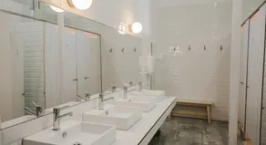 LX Hostel - Image 2