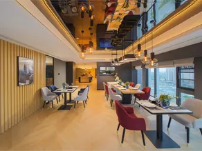 Park Inn by Radisson Chengdu FengHuang Mountain Sports Park - Image 2