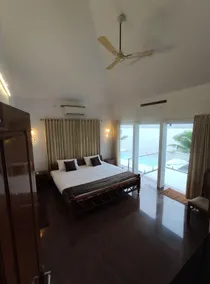 Riverview 6 bedroom Villa with infinity pool - Image 3