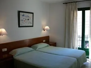 Apartamentos Mitus - Image 4
