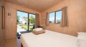 Martinborough TOP 10 Holiday Park - Image 2