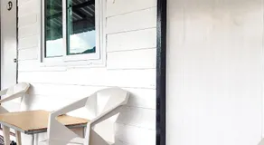 Lux Guesthouse - Image 5