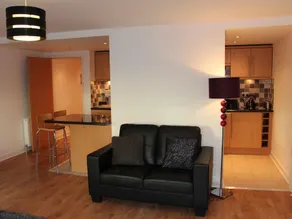 Executive 7 Apartments - Image 4