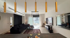 שלוות העמק - דירת 3 חדרי שינה במיקום מרכזי - Image 2