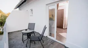 Mountain Serenity Rooms - Image 4