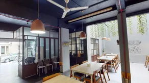 City Edge Guest House - Image 4