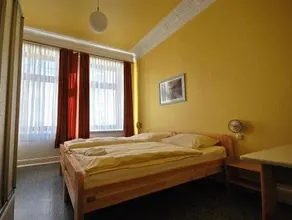 Hotel Kieler Hof - Hamburg Central Station - Image 3